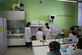 laboratorio di scienze carando